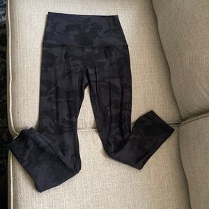Camo Lululemon Capri leggings
